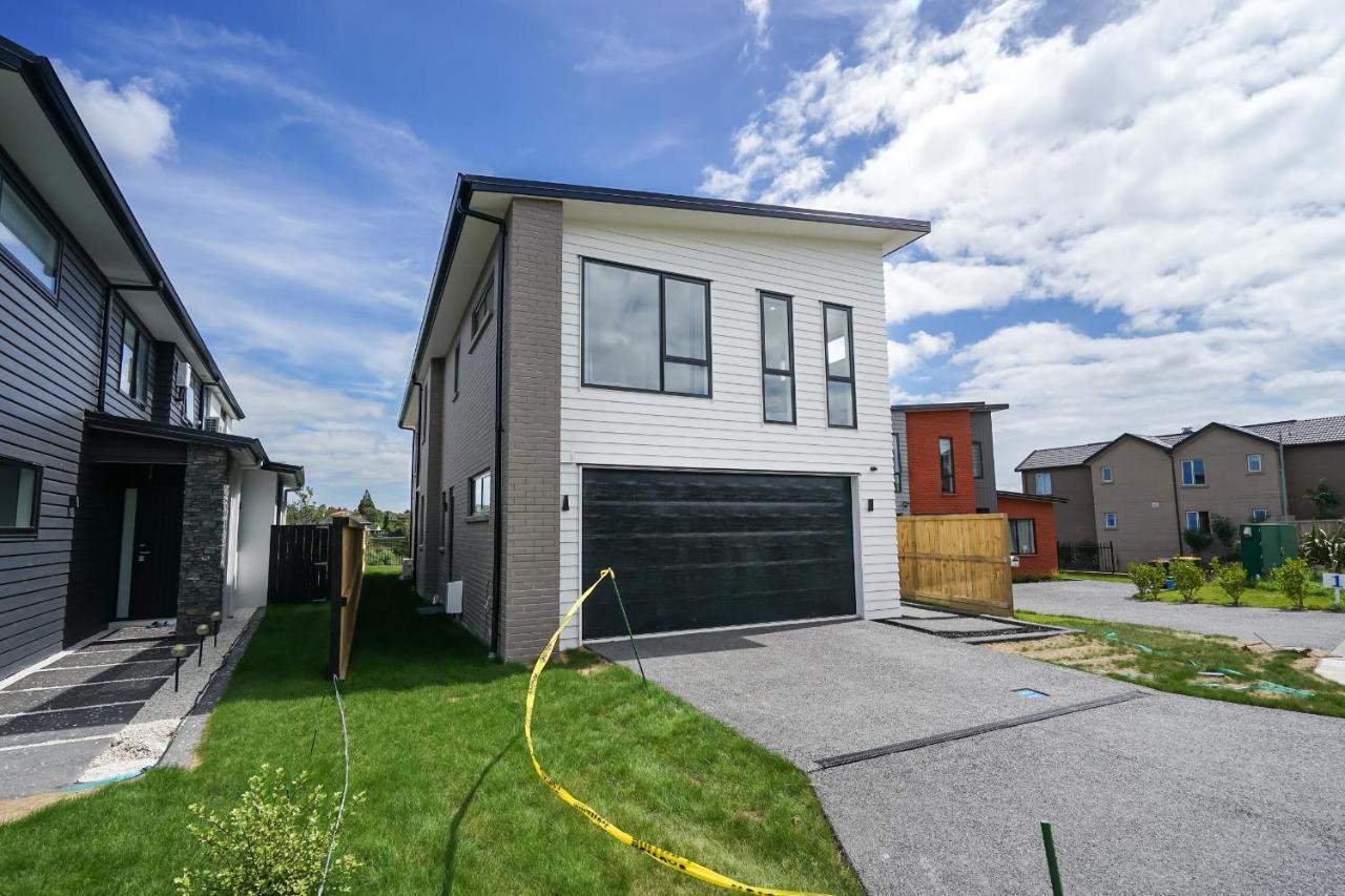 Fabulous River View - Brand New House In Hamilton Bagian luar foto